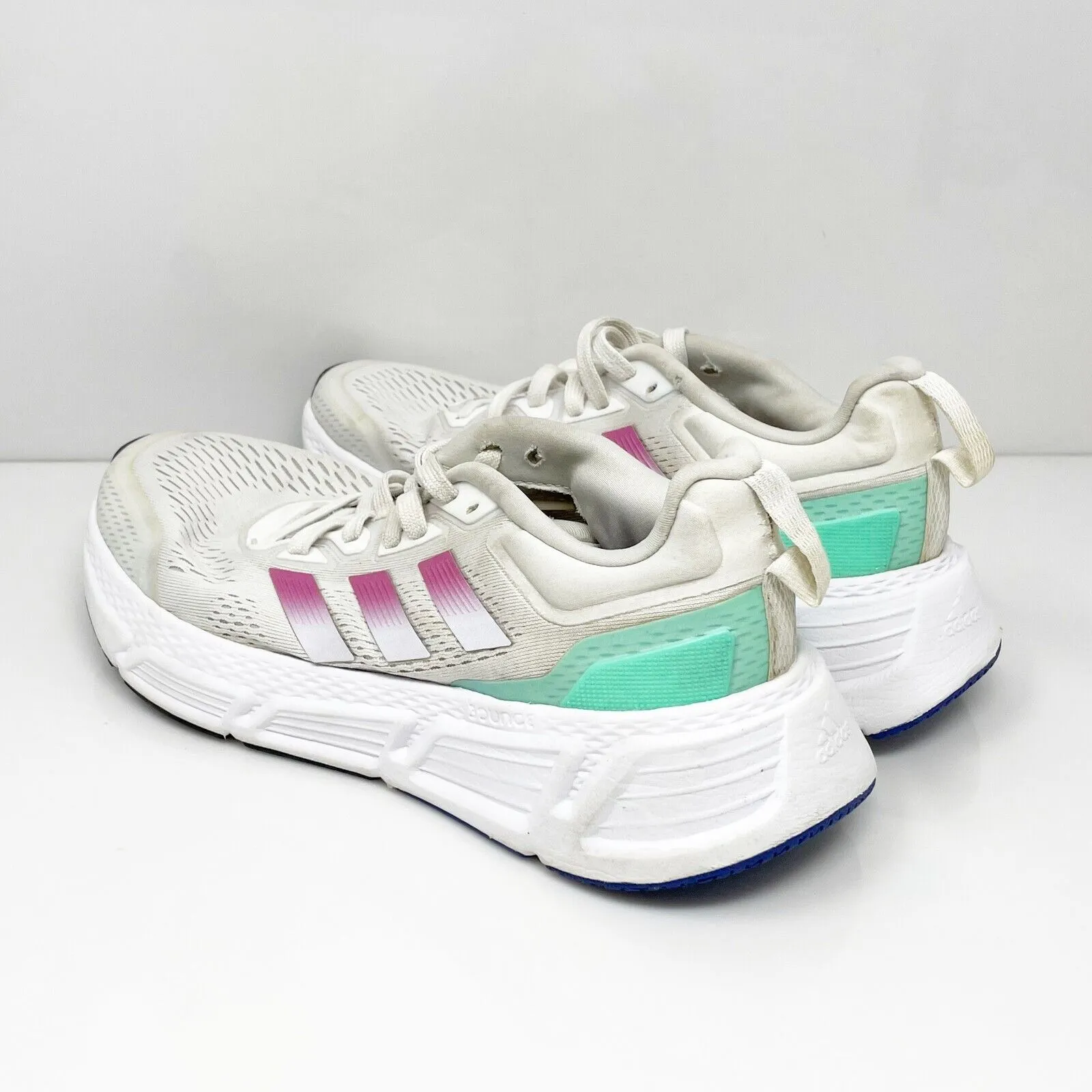 Adidas Womens Questar HP2431 White Running Shoes Sneakers Size 9