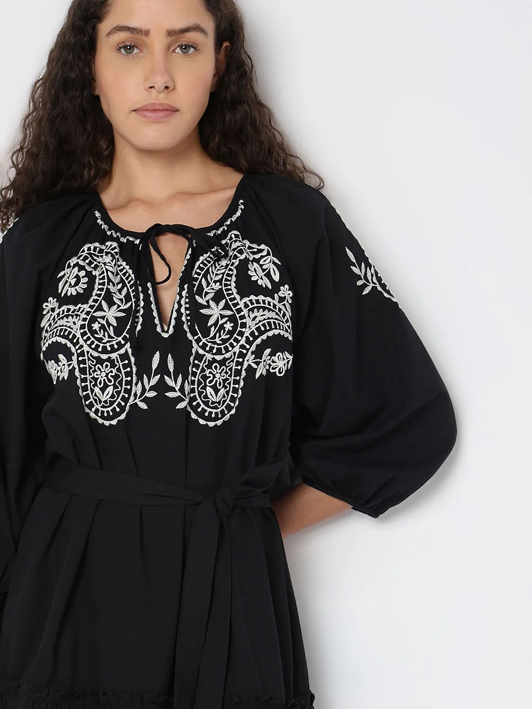 Black Contrast Embroidery Dress