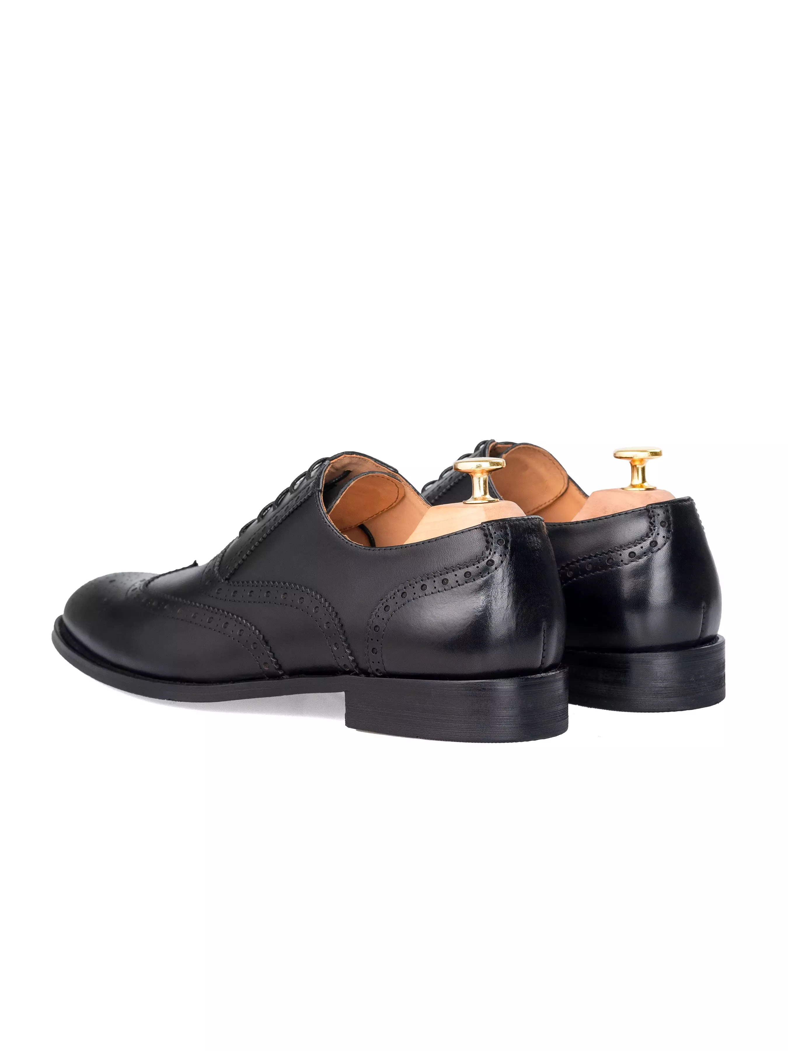 Classic Oxford Brogue Wingtip - Black Lace Up