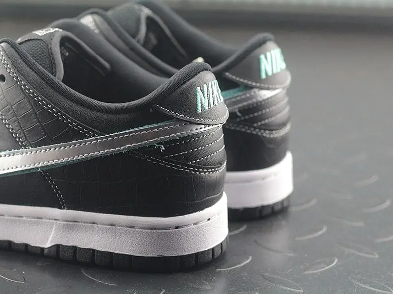 Diamond Supply Co. X Nike SB Dunk Low Pro Black