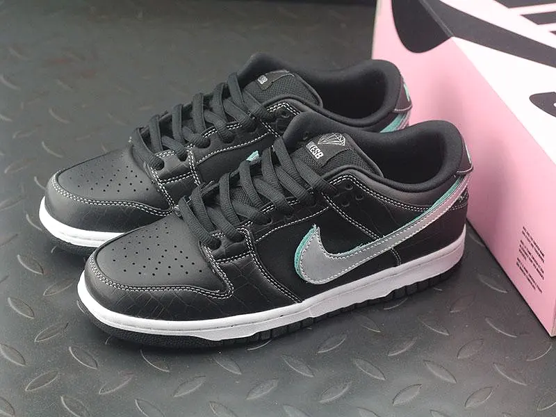 Diamond Supply Co. X Nike SB Dunk Low Pro Black