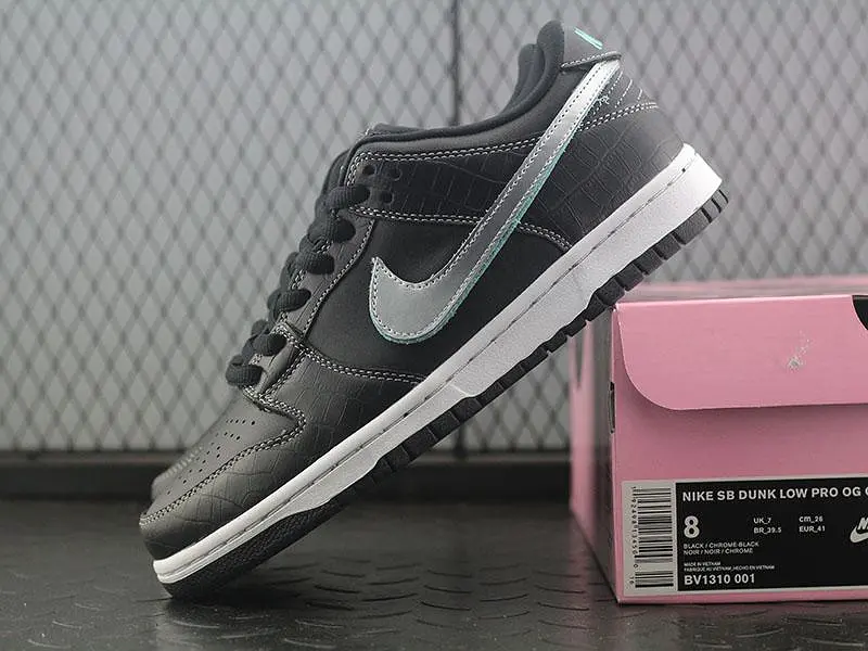 Diamond Supply Co. X Nike SB Dunk Low Pro Black