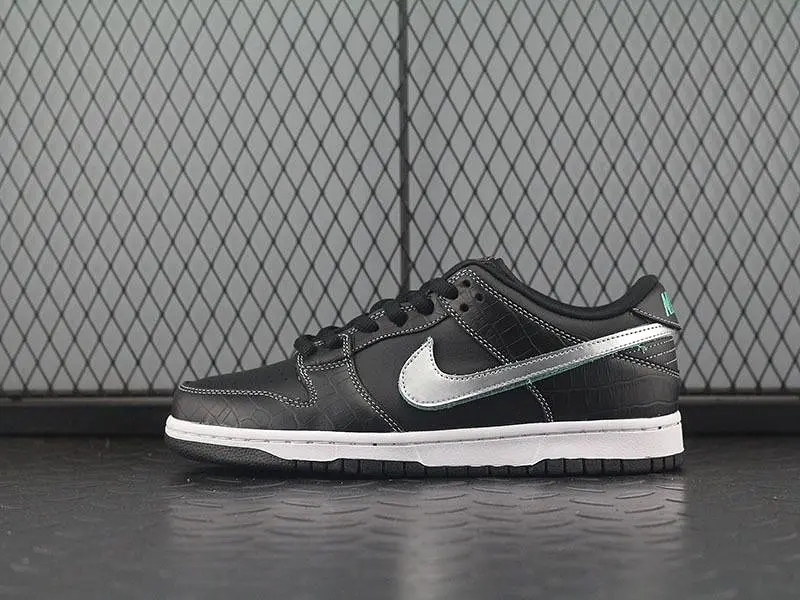 Diamond Supply Co. X Nike SB Dunk Low Pro Black