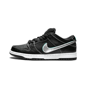 Diamond Supply Co. X Nike SB Dunk Low Pro Black