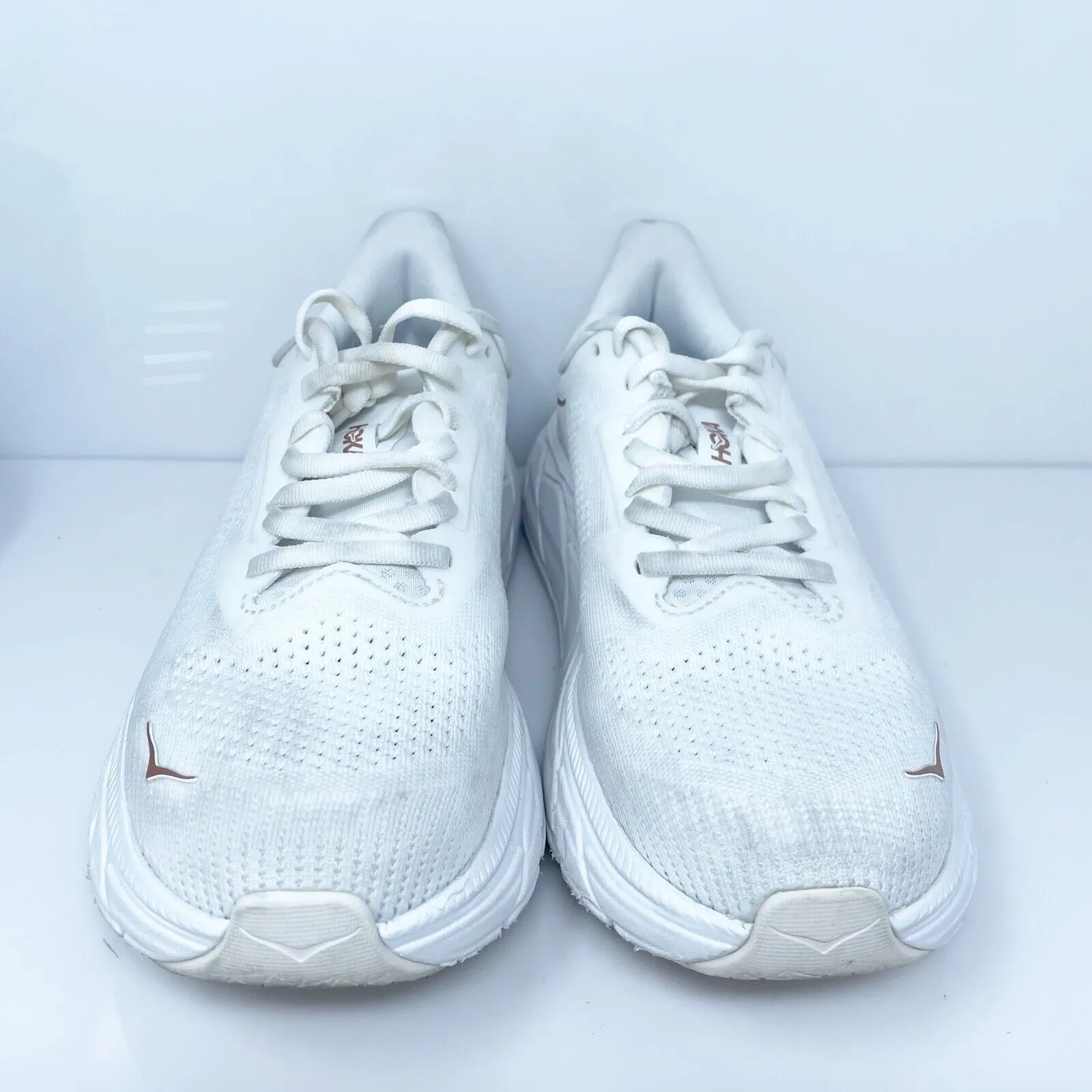 Hoka One One Womens Arahi 7 1147851 BSG White Running Shoes Sneakers Size 8.5 B