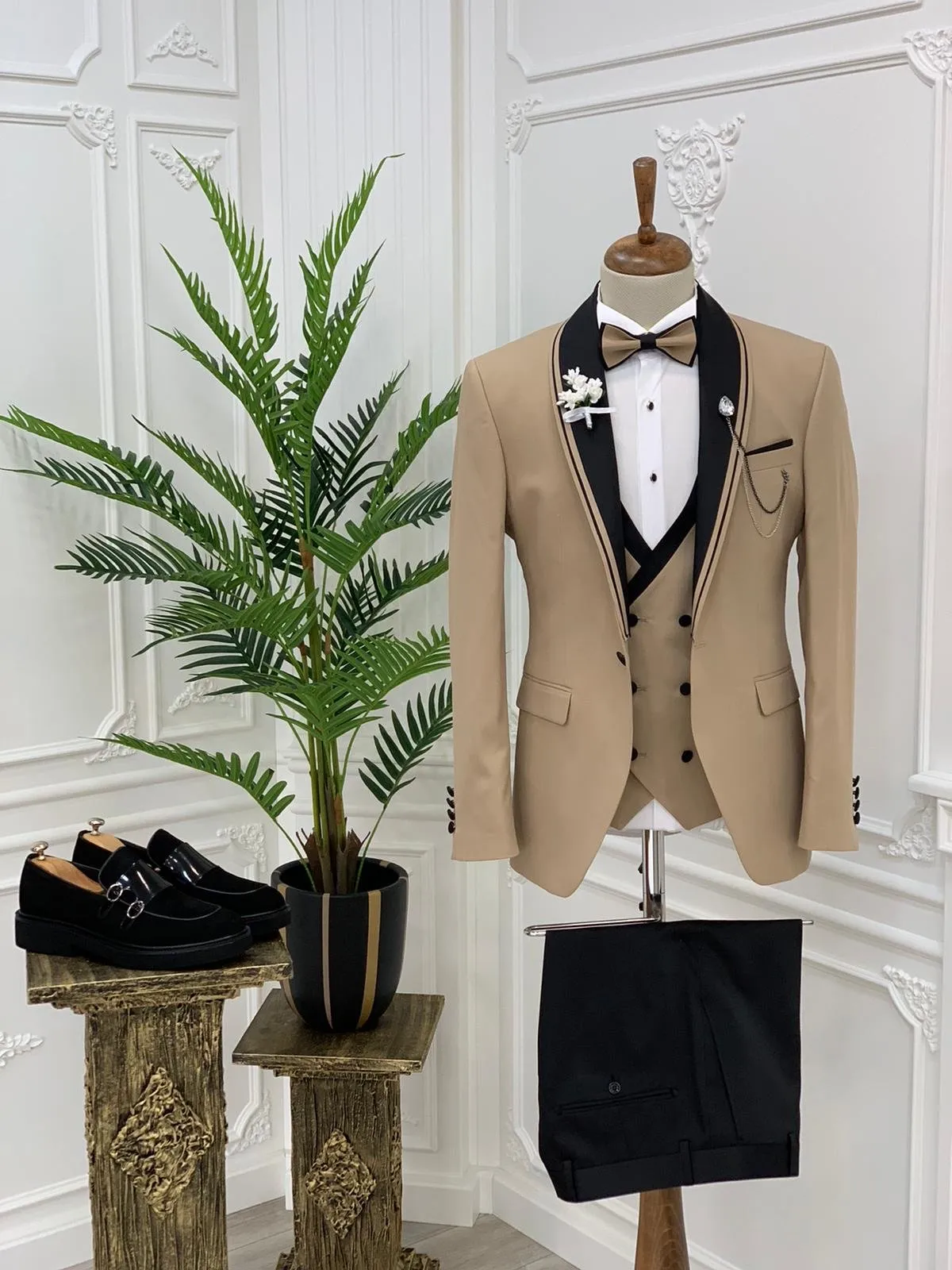 Napolia Royal Gold Slim Fit Tuxedo