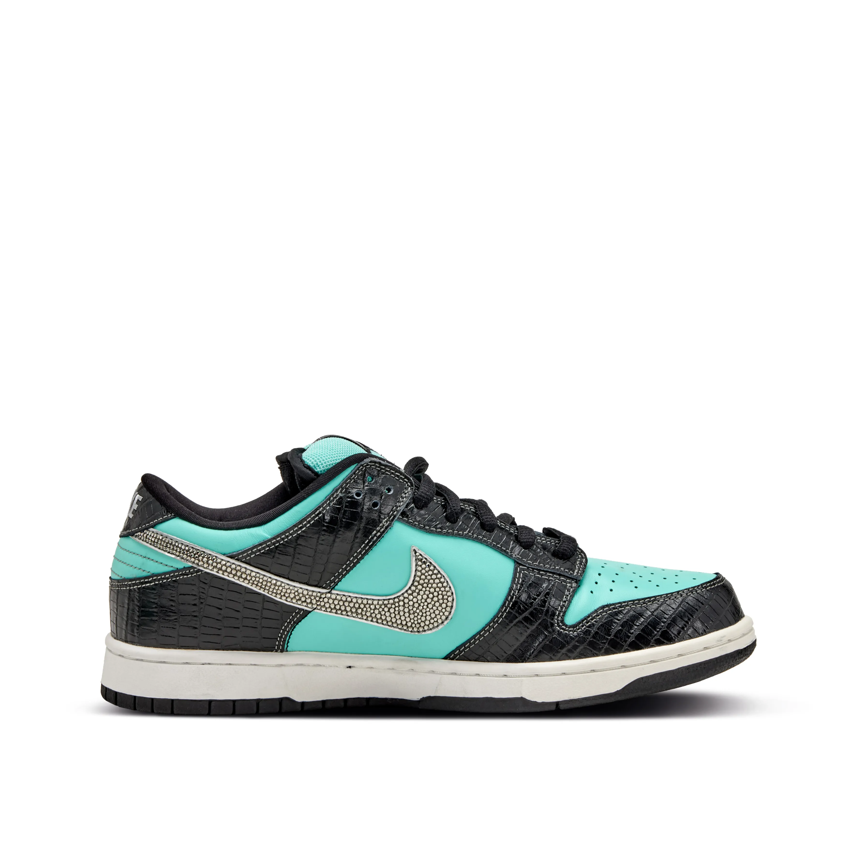 Nike Nike SB Dunk Low Pro Diamond Supply Co. Tiffany Customized with Swarovski Crystals | Size 13