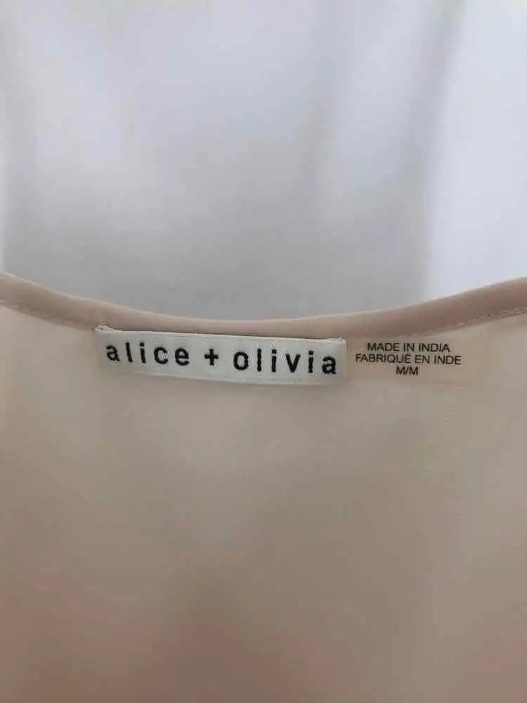 Pre-Owned Alice + Olivia Tan Size Medium Tank Top