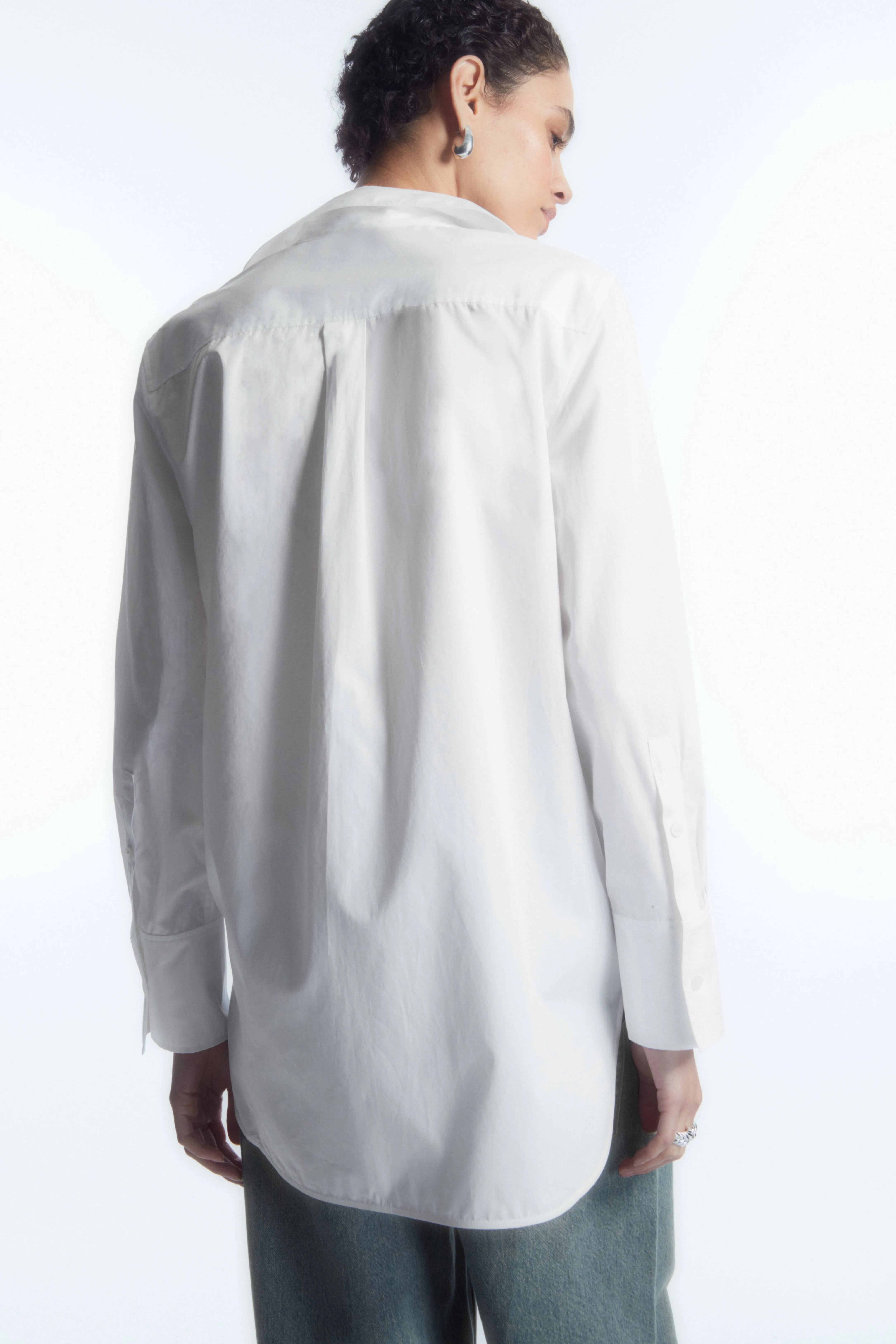 TIE-NECK DAGGER-COLLAR SHIRT - Long sleeve - Regular length - WHITE - Ladies | H&M GB